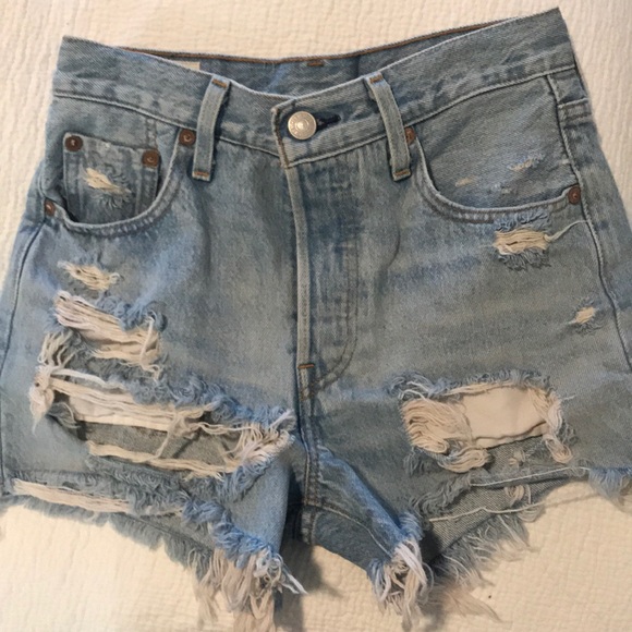 levi's 501 high rise shorts fault line